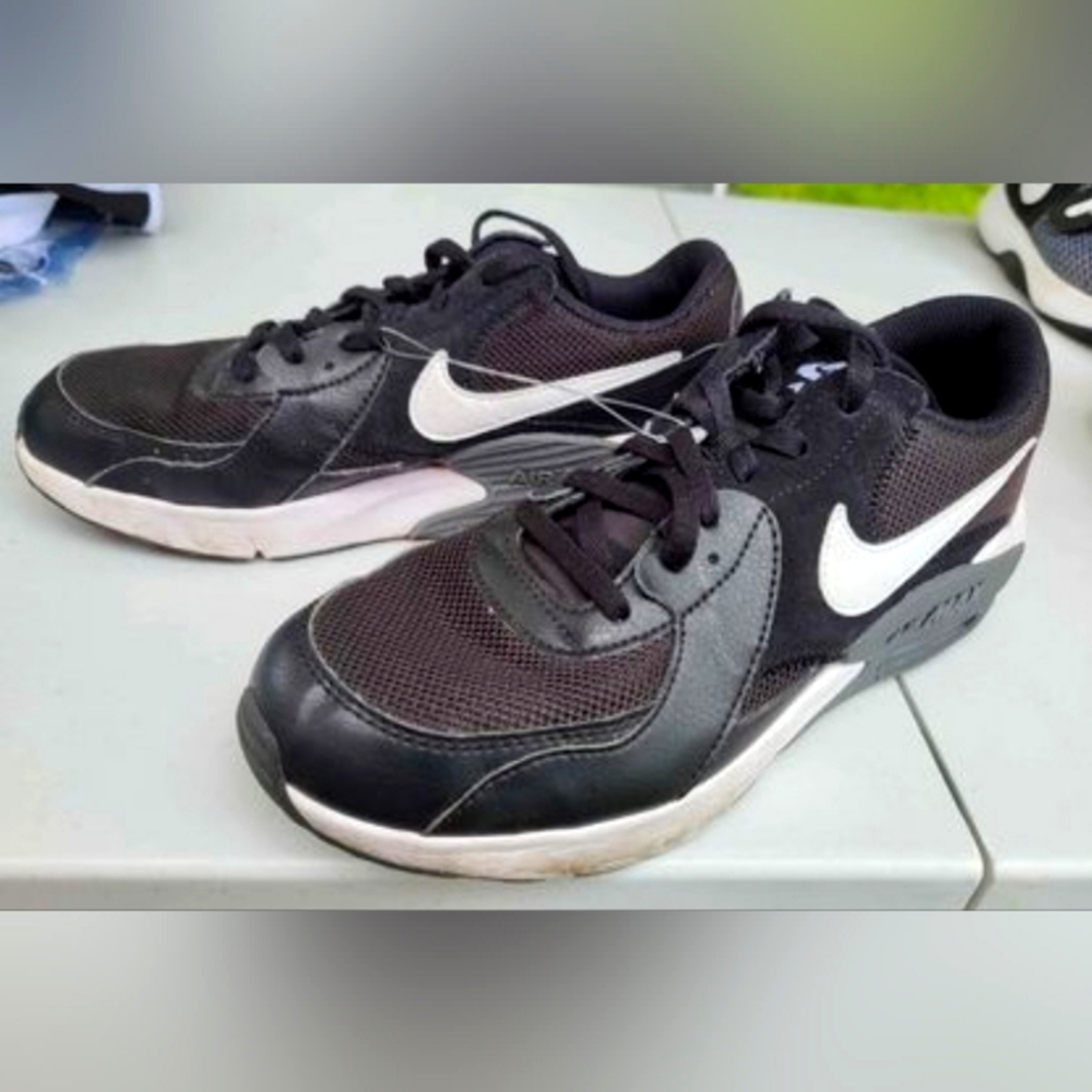 Nike Air Max Excee Size Youth 5